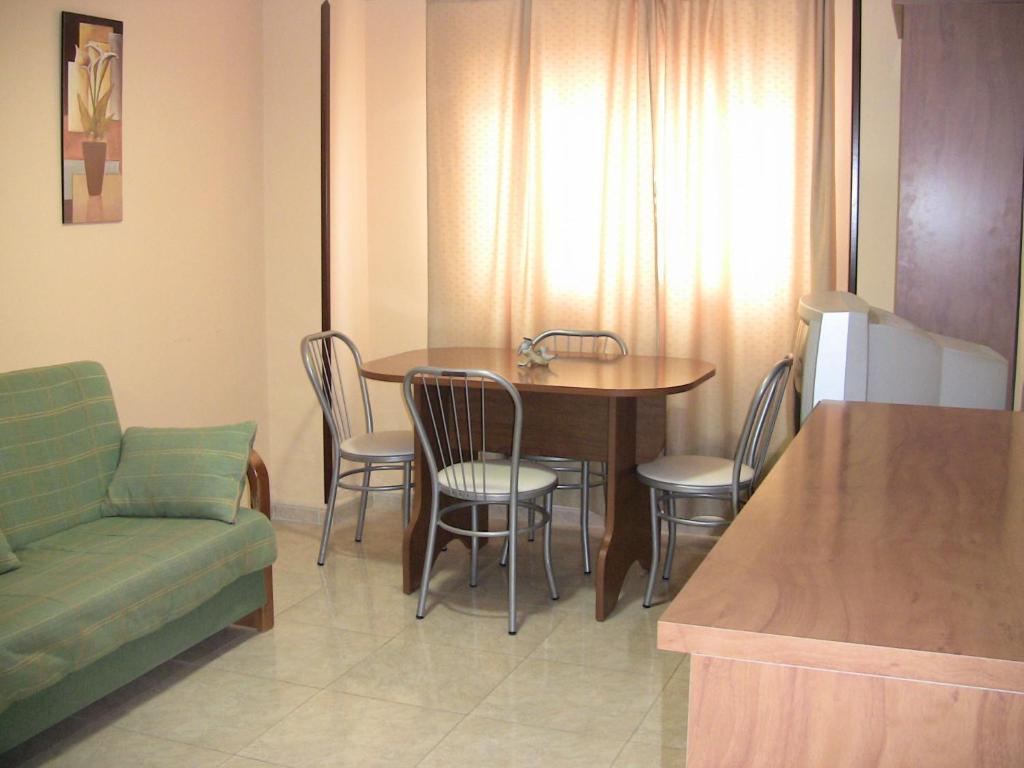 Ocaña Apartahotel Los Hermanos الغرفة الصورة